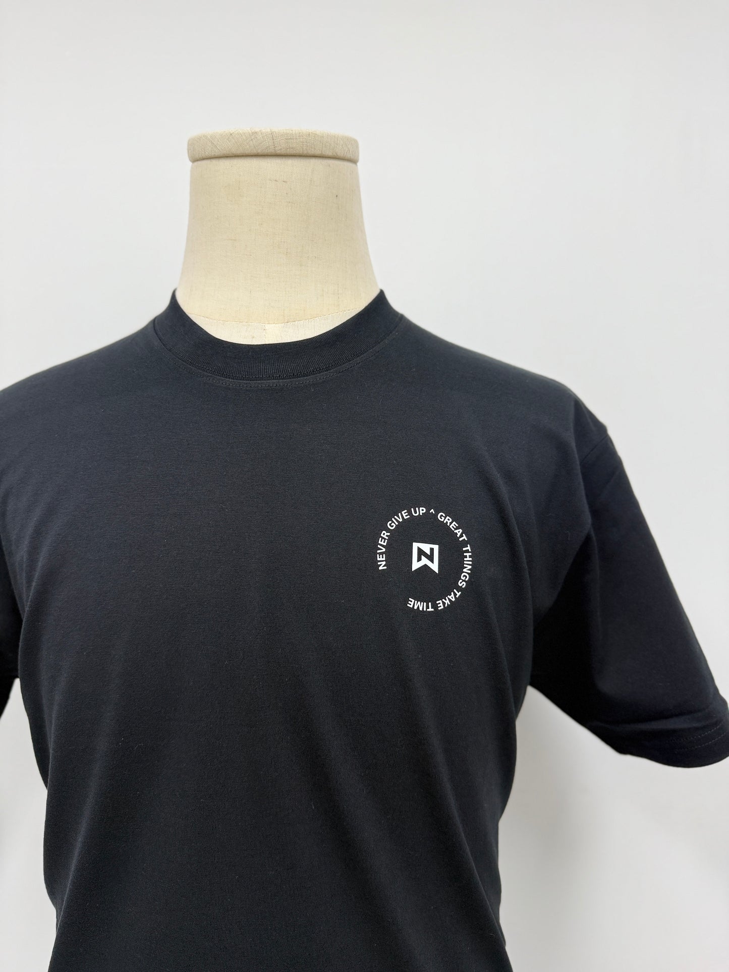 NGU 圓形LOGO T-Shirt