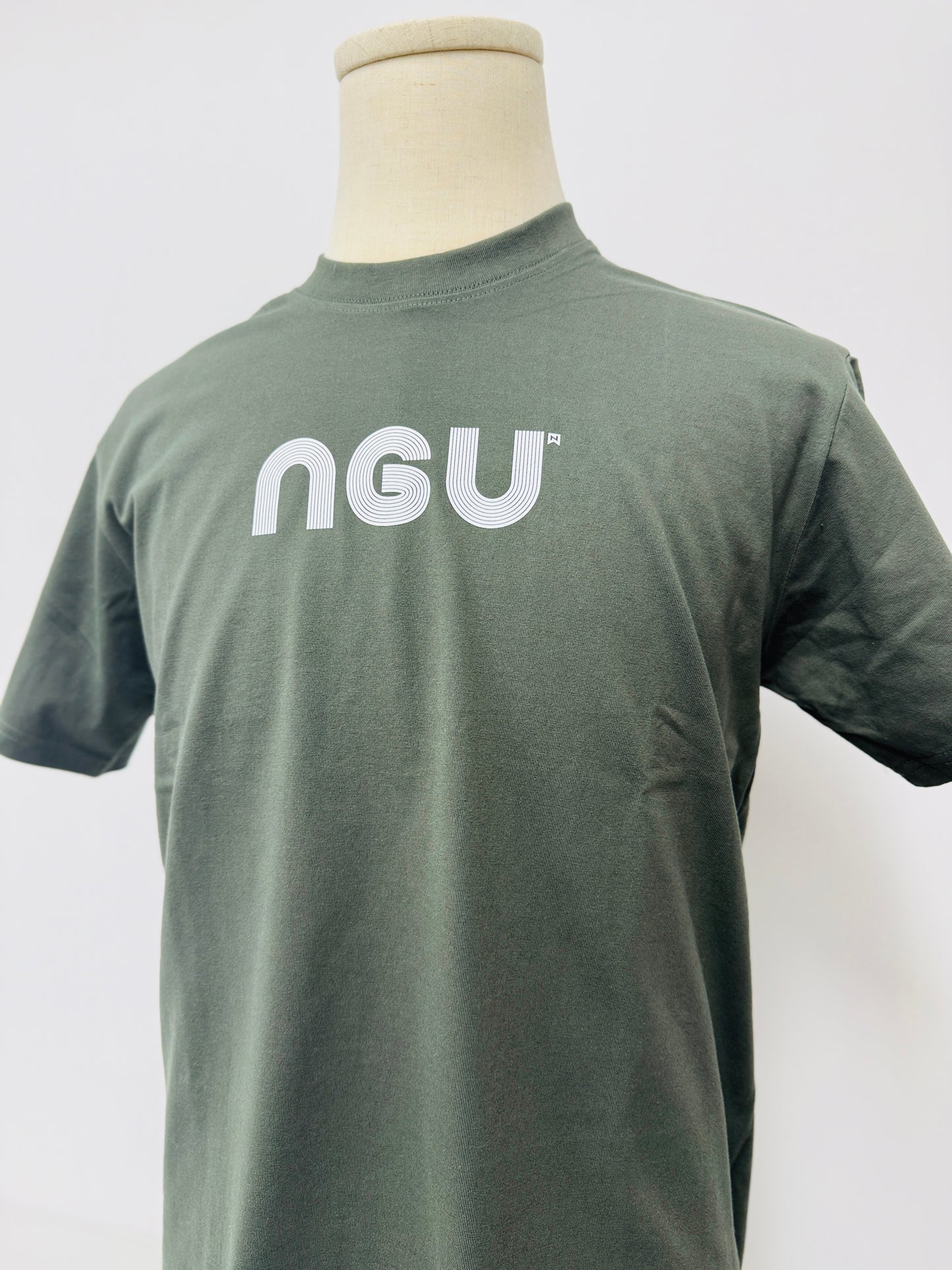 NGU跑道  T-Shirt（啟德展館均有發售）